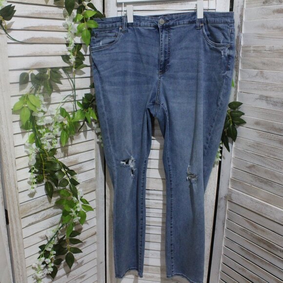 Kut from the Kloth boyfriend distressed jeans